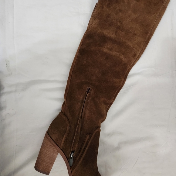 Vince Camuto Melaya Over the Knee - Picture 4 of 6